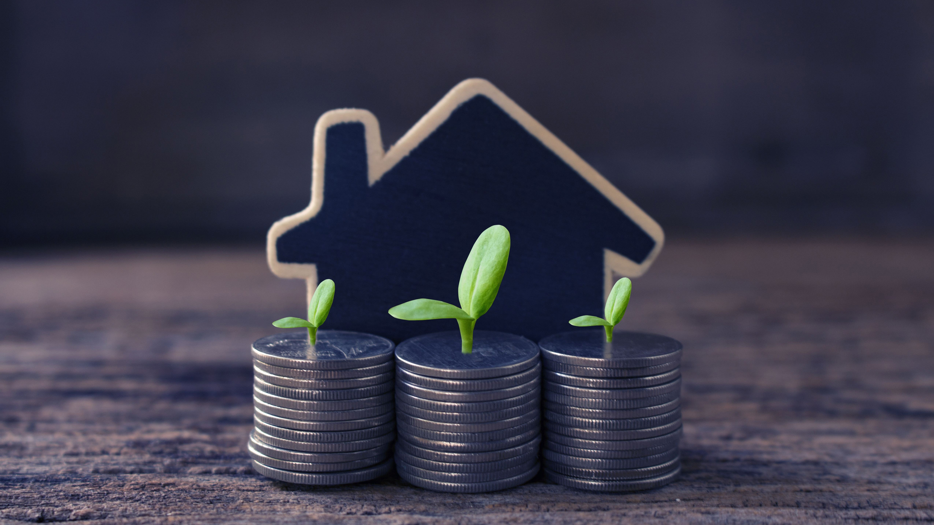 Best Government Approved Property Valuers in Chennai inspecting property valuation